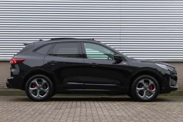 Ford Kuga (2025) thumbnail 2