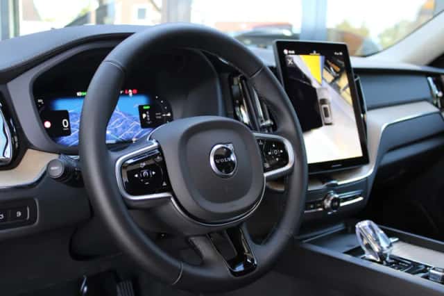 Volvo XC60 (2026) thumbnail 4