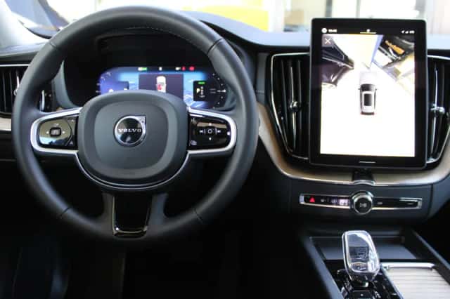 Volvo XC60 (2026) thumbnail 5