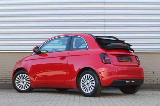 Fiat 500C (2026) thumbnail 3