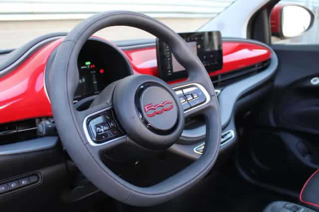Fiat 500C (2026) thumbnail 4