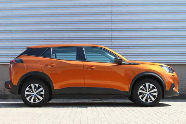 Peugeot e-2008 (2026) thumbnail 2
