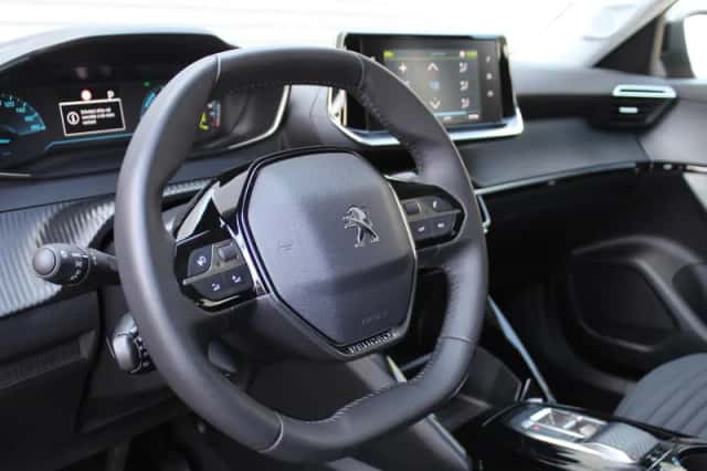 Peugeot e-2008 (2026) thumbnail 3