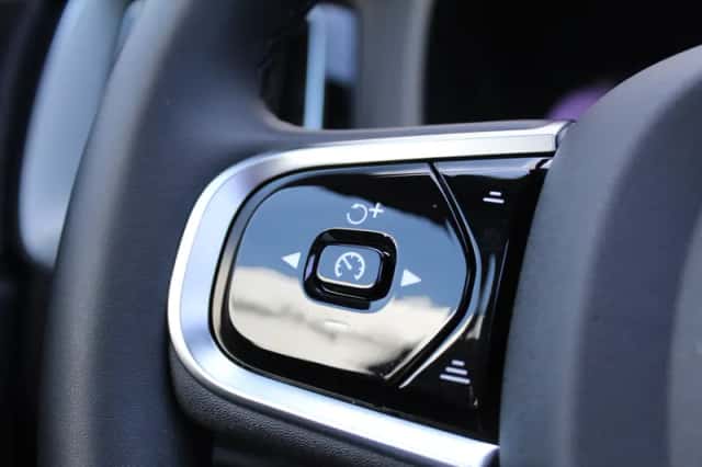 Volvo XC60 (2026) thumbnail 3