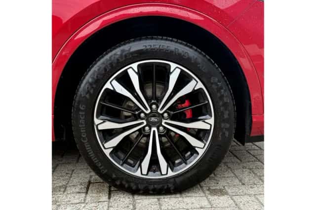 Ford Kuga (2026) thumbnail 3