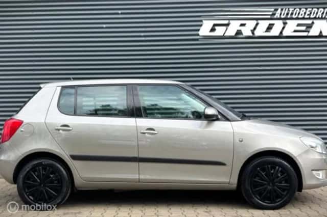 Škoda Fabia (2011) thumbnail 6