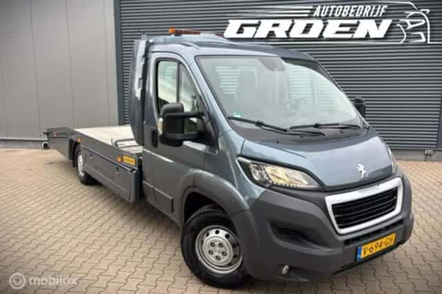 Peugeot Boxer (2017) thumbnail 2