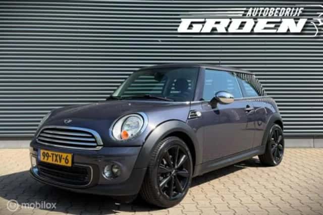 MINI Cooper (2012) thumbnail 1