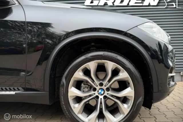 BMW X5 (2014) thumbnail 6