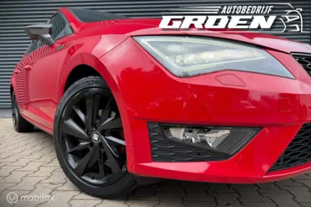 SEAT Leon (2013) thumbnail 4