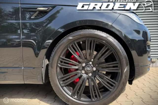 Land Rover Range Rover Sport (2013) thumbnail 4