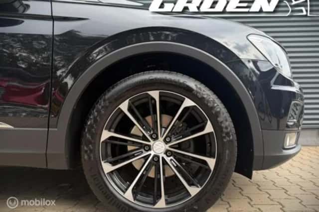 Volkswagen Tiguan (2017) thumbnail 6