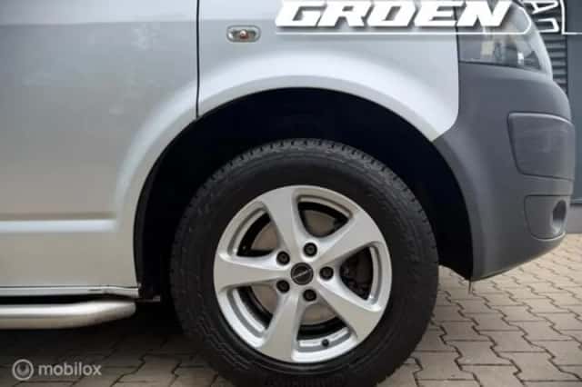 Volkswagen Transporter (2014) thumbnail 4