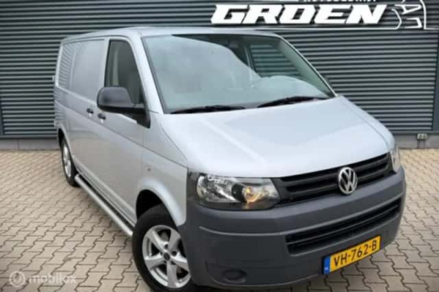 Volkswagen Transporter (2014) thumbnail 5