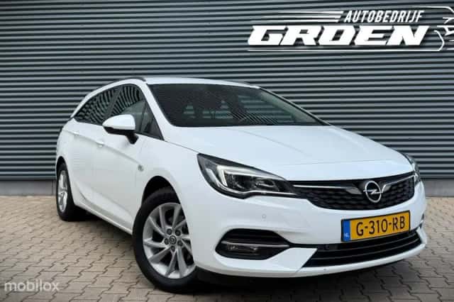 Opel Astra Sports Tourer (2019) thumbnail 2