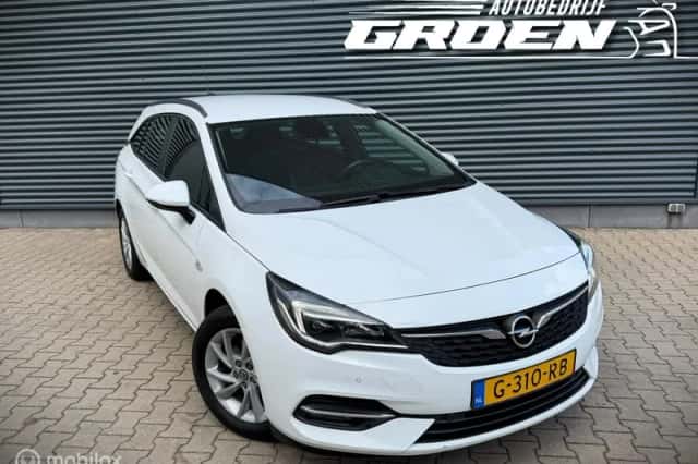 Opel Astra Sports Tourer (2019) thumbnail 3