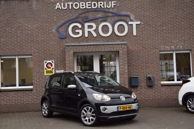 Volkswagen Up! (2016) thumbnail 1