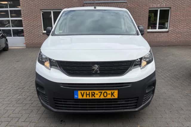Peugeot Partner (2020) thumbnail 4