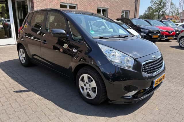 Kia Venga (2015) thumbnail 5