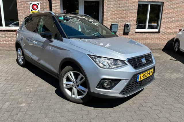 SEAT Arona (2020) thumbnail 2