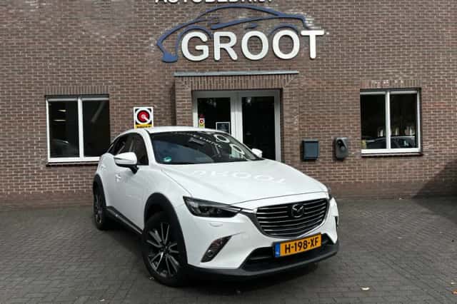 Mazda CX-3 (2017) thumbnail 1