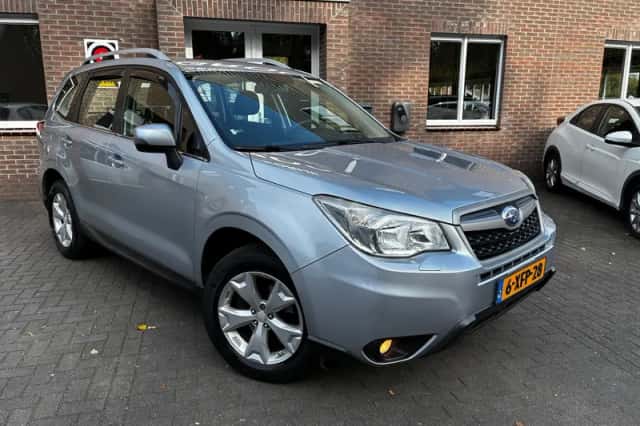 Subaru Forester (2014) thumbnail 2