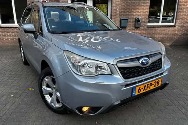 Subaru Forester (2014) thumbnail 3