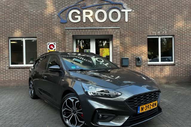 Ford Focus (2021) thumbnail 1
