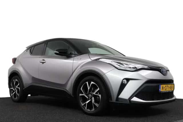 Toyota C-HR (2022) thumbnail 5