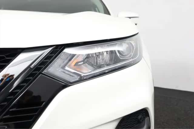 Nissan Qashqai (2018) thumbnail 2