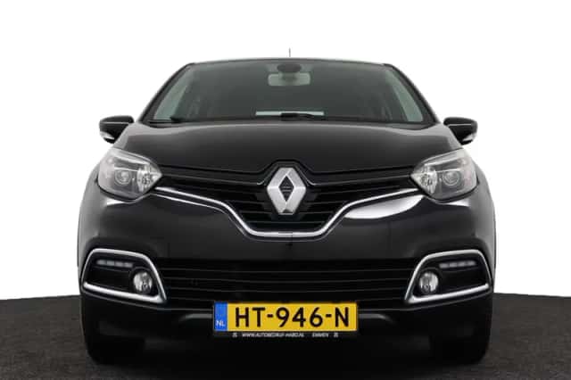 Renault Captur (2016) thumbnail 3
