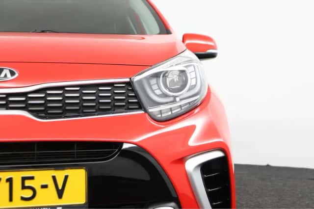 Kia Picanto (2018) thumbnail 2
