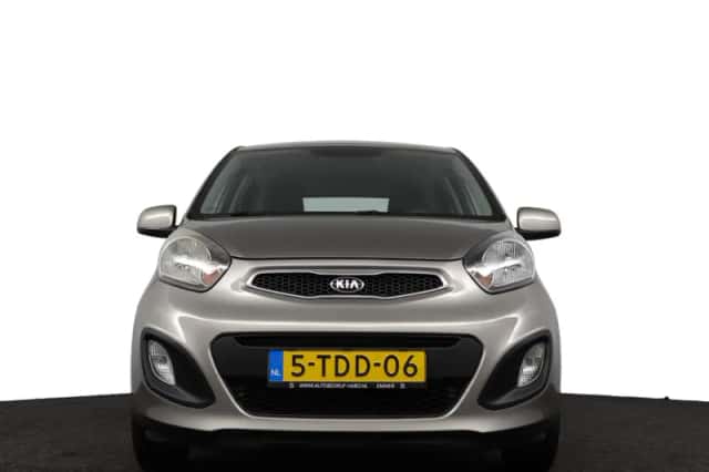 Kia Picanto (2014) thumbnail 3