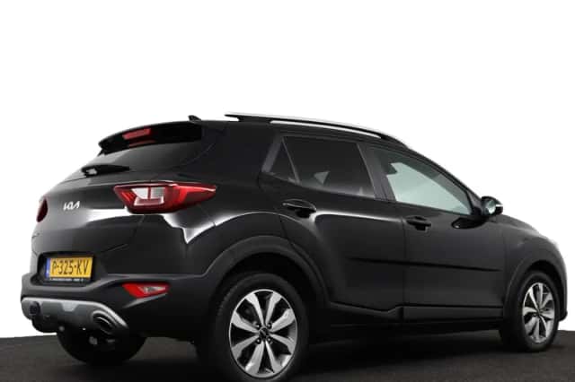 Kia Stonic (2022) thumbnail 6