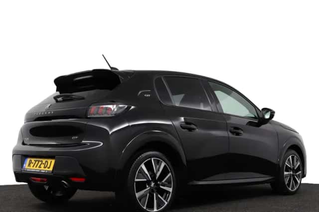 Peugeot 208 (2022) thumbnail 6