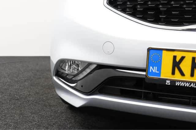 Kia Venga (2017) thumbnail 4
