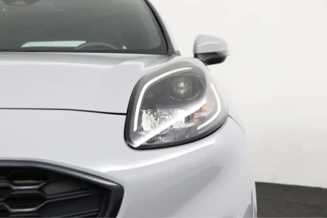 Ford Puma (2022) thumbnail 2