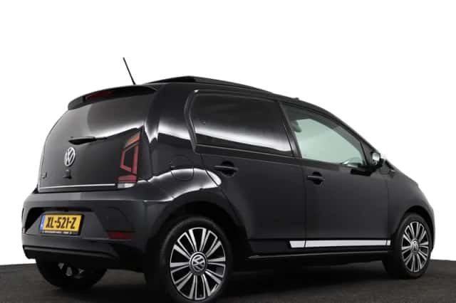 Volkswagen Up! (2019) thumbnail 6