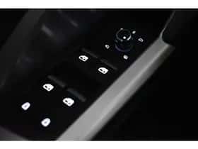 Audi Q3 (2019) thumbnail 16