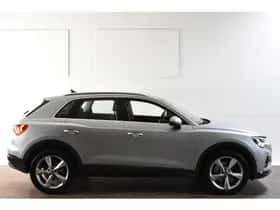 Audi Q3 (2019) thumbnail 4