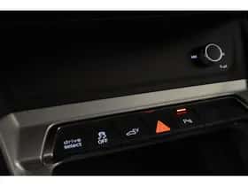 Audi Q3 thumbnail 24
