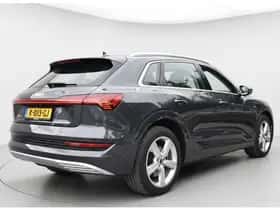 Audi e-tron (2020) thumbnail 3