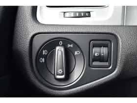 Volkswagen Golf thumbnail 21