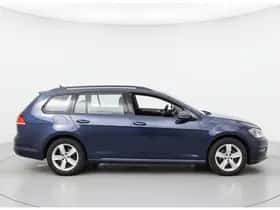Volkswagen Golf thumbnail 4