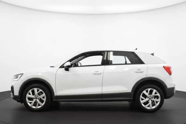 Audi Q2 (2023) thumbnail 2