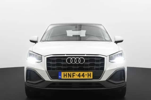 Audi Q2 (2023) thumbnail 3