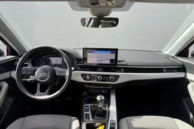 Audi A4 (2021) thumbnail 2