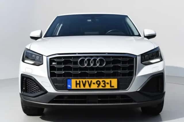 Audi Q2 (2023) thumbnail 5