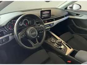 Audi A4 (2019) thumbnail 2