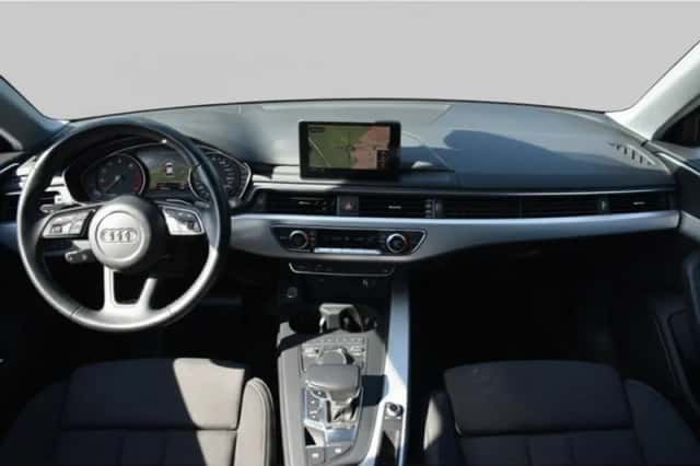 Audi A4 (2019) thumbnail 4